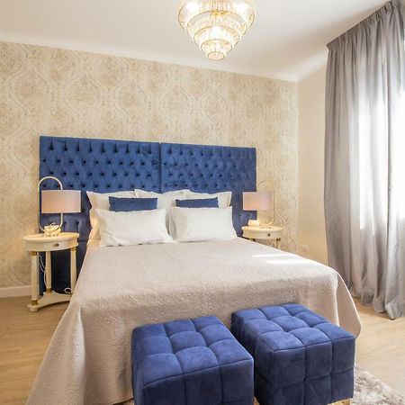 Crys: Apartments, Holiday, Business, Blu Верона Екстер'єр фото